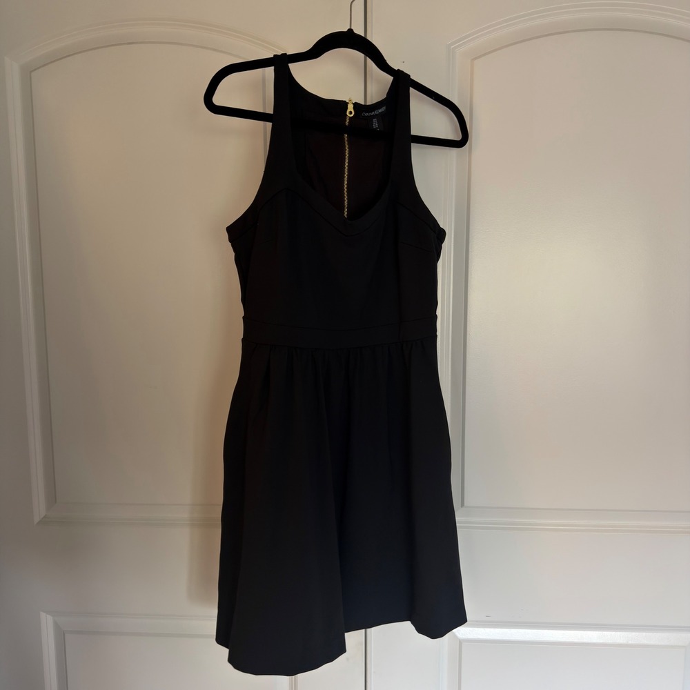 Cynthia Rowley Black Racerback Fit and Flare Dress Gold Zipper Size 8